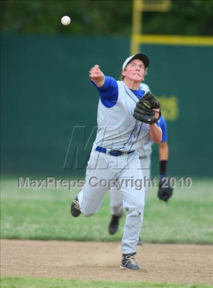 Thumbnail 1 in El Dorado vs. Oakdale (CIF SJS D4 Final) photogallery.