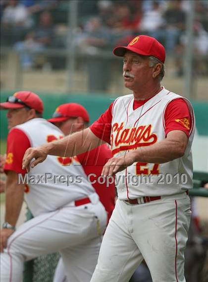 Thumbnail 2 in El Dorado vs. Oakdale (CIF SJS D4 Final) photogallery.