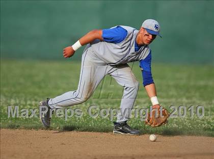 Thumbnail 3 in El Dorado vs. Oakdale (CIF SJS D4 Final) photogallery.