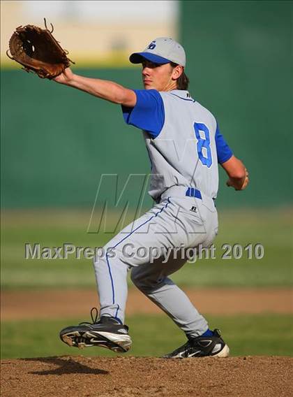 Thumbnail 3 in El Dorado vs. Oakdale (CIF SJS D4 Final) photogallery.