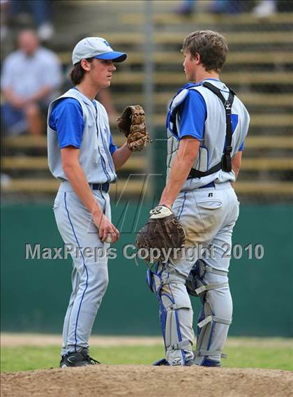 Thumbnail 2 in El Dorado vs. Oakdale (CIF SJS D4 Final) photogallery.