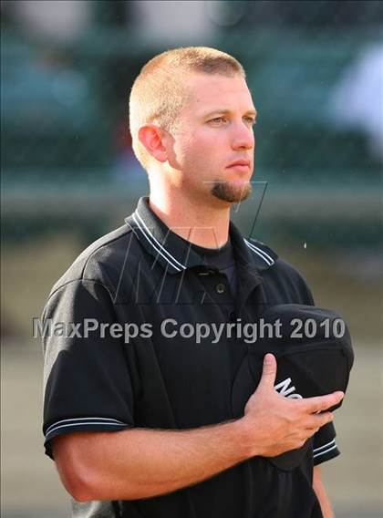 Thumbnail 1 in El Dorado vs. Oakdale (CIF SJS D4 Final) photogallery.
