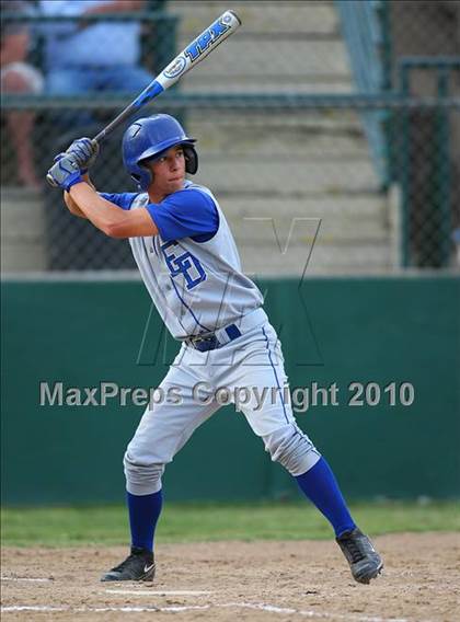 Thumbnail 1 in El Dorado vs. Oakdale (CIF SJS D4 Final) photogallery.