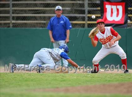 Thumbnail 2 in El Dorado vs. Oakdale (CIF SJS D4 Final) photogallery.