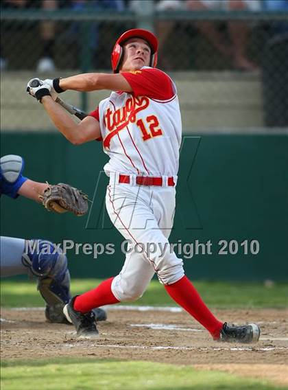 Thumbnail 1 in El Dorado vs. Oakdale (CIF SJS D4 Final) photogallery.