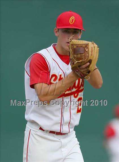 Thumbnail 3 in El Dorado vs. Oakdale (CIF SJS D4 Final) photogallery.