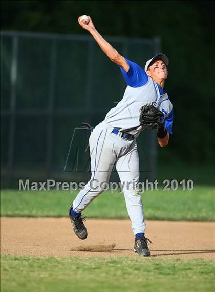 Thumbnail 3 in El Dorado vs. Oakdale (CIF SJS D4 Final) photogallery.