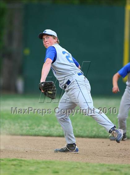Thumbnail 1 in El Dorado vs. Oakdale (CIF SJS D4 Final) photogallery.