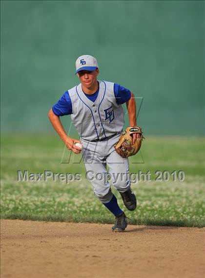 Thumbnail 1 in El Dorado vs. Oakdale (CIF SJS D4 Final) photogallery.