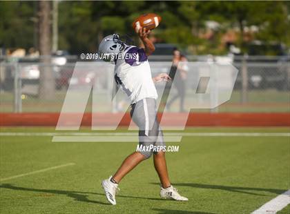 Thumbnail 2 in Klein Cain vs. Klein Collins photogallery.