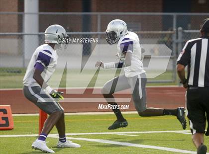 Thumbnail 3 in Klein Cain vs. Klein Collins photogallery.