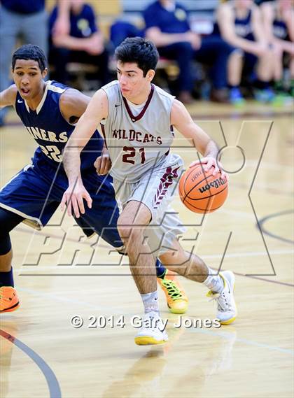 Thumbnail 3 in Nevada Union vs Whitney (Whitney Holiday Classic) photogallery.