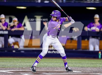 Thumbnail 2 in Hallsville vs. Wakeland (UIL 5A Region Final) photogallery.