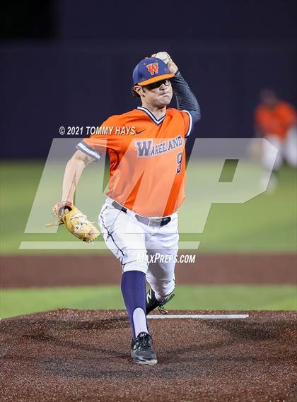 Thumbnail 1 in Hallsville vs. Wakeland (UIL 5A Region Final) photogallery.