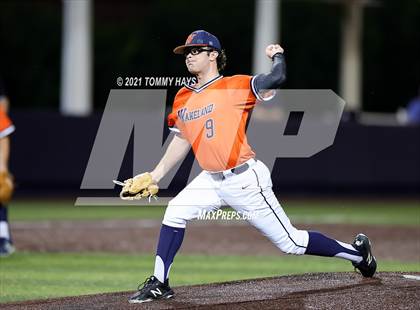 Thumbnail 2 in Hallsville vs. Wakeland (UIL 5A Region Final) photogallery.