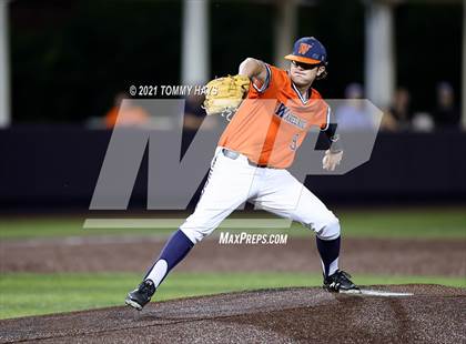 Thumbnail 2 in Hallsville vs. Wakeland (UIL 5A Region Final) photogallery.