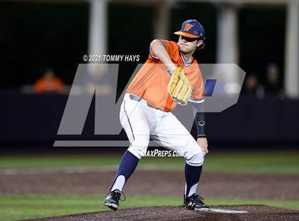 Thumbnail 1 in Hallsville vs. Wakeland (UIL 5A Region Final) photogallery.