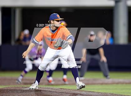Thumbnail 2 in Hallsville vs. Wakeland (UIL 5A Region Final) photogallery.