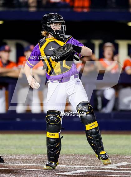 Thumbnail 1 in Hallsville vs. Wakeland (UIL 5A Region Final) photogallery.