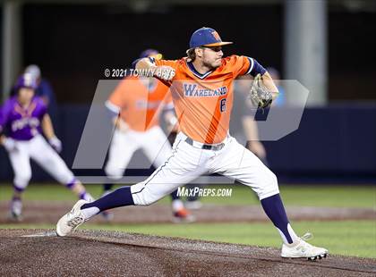 Thumbnail 3 in Hallsville vs. Wakeland (UIL 5A Region Final) photogallery.