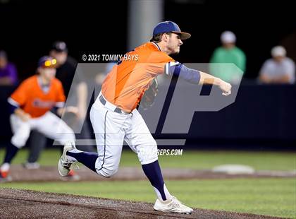 Thumbnail 2 in Hallsville vs. Wakeland (UIL 5A Region Final) photogallery.