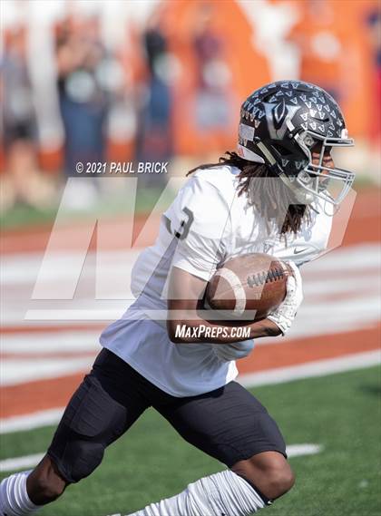Thumbnail 2 in Westlake v Vandergrift (UIL 6A DII Region 4 Championship) photogallery.