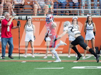Thumbnail 3 in Westlake v Vandergrift (UIL 6A DII Region 4 Championship) photogallery.