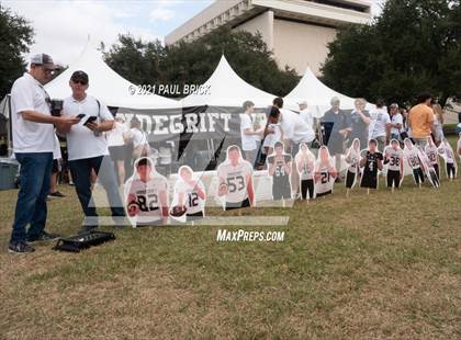 Thumbnail 1 in Westlake v Vandergrift (UIL 6A DII Region 4 Championship) photogallery.