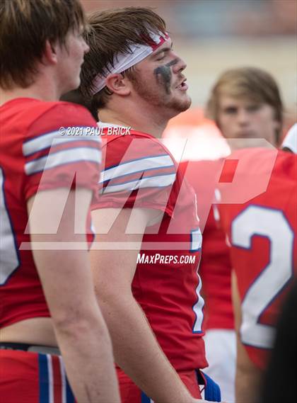 Thumbnail 2 in Westlake v Vandergrift (UIL 6A DII Region 4 Championship) photogallery.