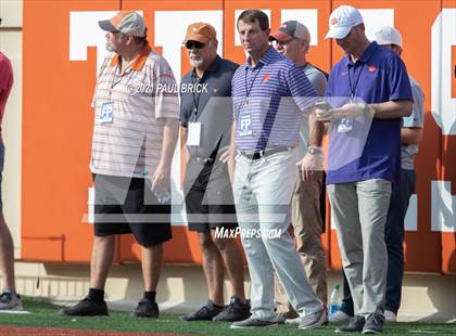 Thumbnail 2 in Westlake v Vandergrift (UIL 6A DII Region 4 Championship) photogallery.