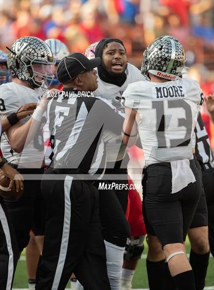 Thumbnail 1 in Westlake v Vandergrift (UIL 6A DII Region 4 Championship) photogallery.