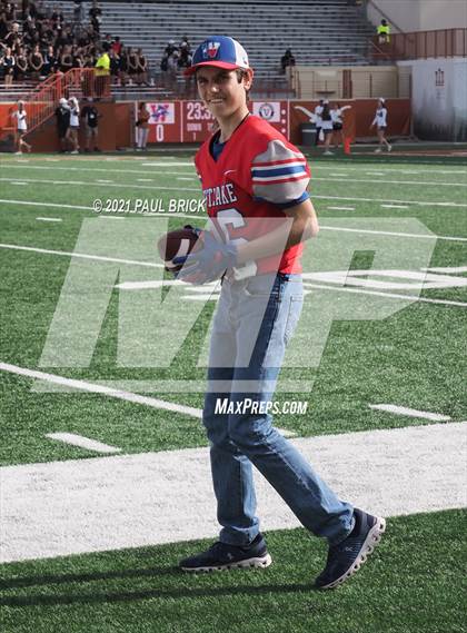 Thumbnail 2 in Westlake v Vandergrift (UIL 6A DII Region 4 Championship) photogallery.