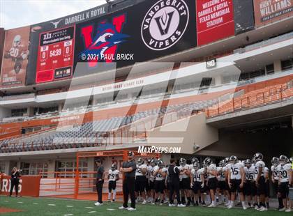 Thumbnail 3 in Westlake v Vandergrift (UIL 6A DII Region 4 Championship) photogallery.