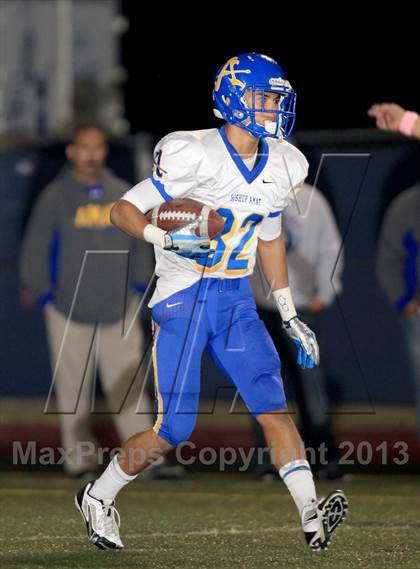 Thumbnail 3 in Bishop Amat @ Notre Dame photogallery.