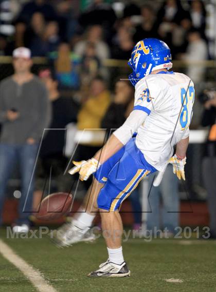 Thumbnail 2 in Bishop Amat @ Notre Dame photogallery.