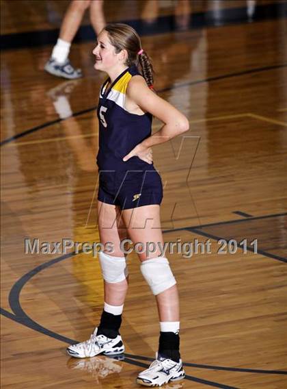 Thumbnail 3 in Morristown-Hamblen West vs Seymour photogallery.