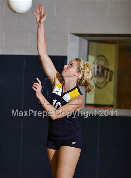 Thumbnail 3 in Morristown-Hamblen West vs Seymour photogallery.