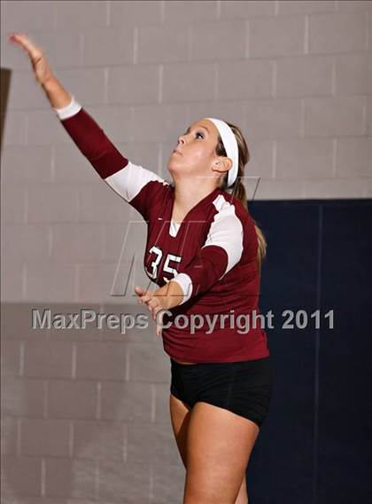 Thumbnail 1 in Morristown-Hamblen West vs Seymour photogallery.