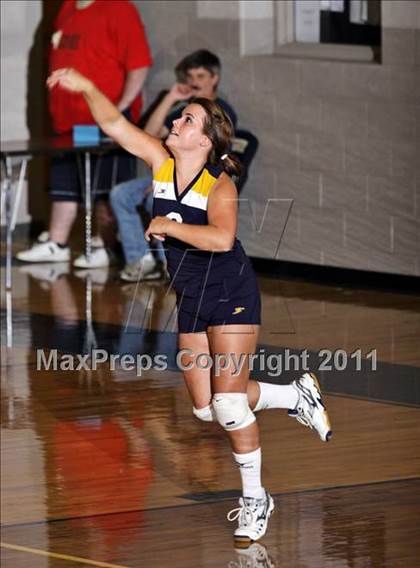 Thumbnail 3 in Morristown-Hamblen West vs Seymour photogallery.