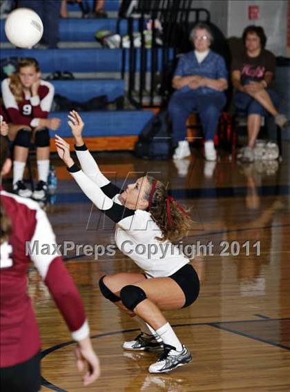 Thumbnail 3 in Morristown-Hamblen West vs Seymour photogallery.