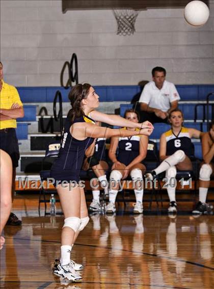 Thumbnail 1 in Morristown-Hamblen West vs Seymour photogallery.