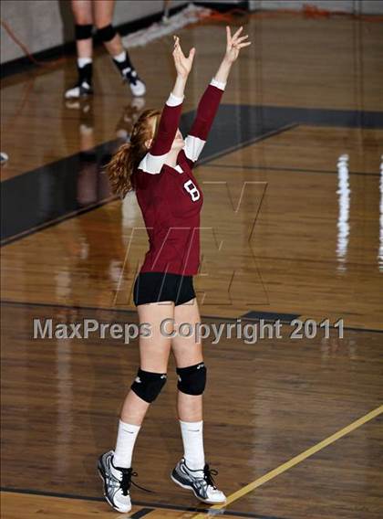Thumbnail 2 in Morristown-Hamblen West vs Seymour photogallery.