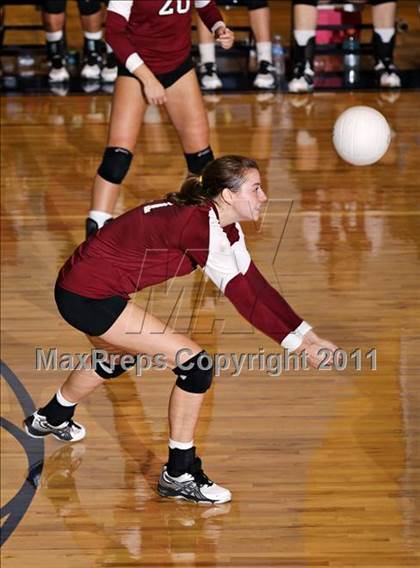 Thumbnail 1 in Morristown-Hamblen West vs Seymour photogallery.