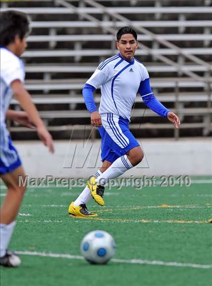 Thumbnail 3 in Plano vs Adamson (Garland ISD Tournament) photogallery.