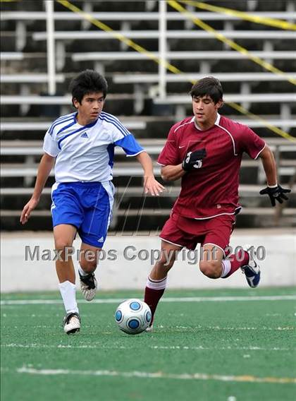 Thumbnail 3 in Plano vs Adamson (Garland ISD Tournament) photogallery.