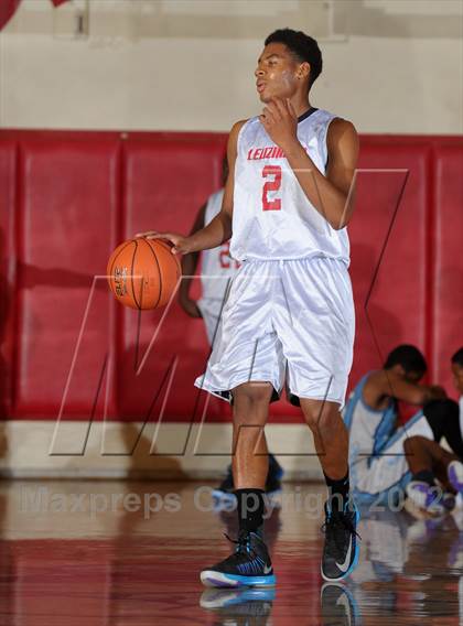 Thumbnail 3 in Leuzinger vs. Sylmar (Rose City Roundball Classic) photogallery.