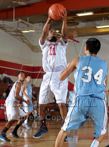 Thumbnail 3 in Leuzinger vs. Sylmar (Rose City Roundball Classic) photogallery.