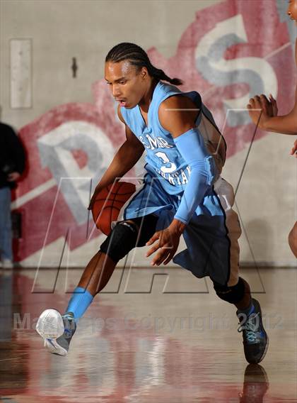 Thumbnail 2 in Leuzinger vs. Sylmar (Rose City Roundball Classic) photogallery.