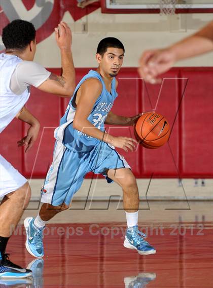 Thumbnail 1 in Leuzinger vs. Sylmar (Rose City Roundball Classic) photogallery.