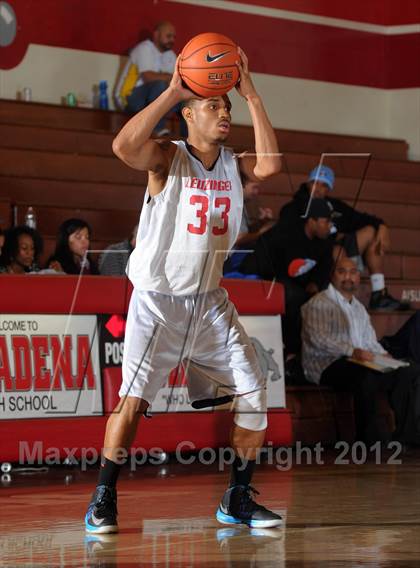 Thumbnail 3 in Leuzinger vs. Sylmar (Rose City Roundball Classic) photogallery.